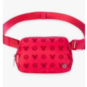 LIMITED EDITION Disney x lululemon *Everywhere Belt Bag SOLD OUT